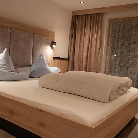 Haus Ria Апартаменты Зёльден